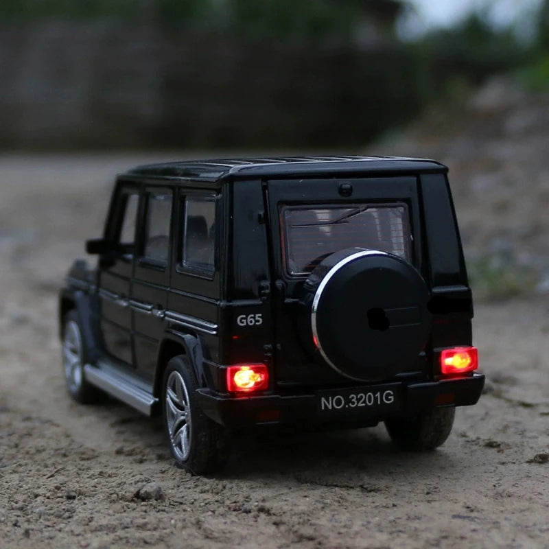 1:32 G65 G63SUV Alloy Car Model Diecasts & Toy Metal Off-road Vehicles Car Model Simulation Sound Light Collection Kids Toy Gift